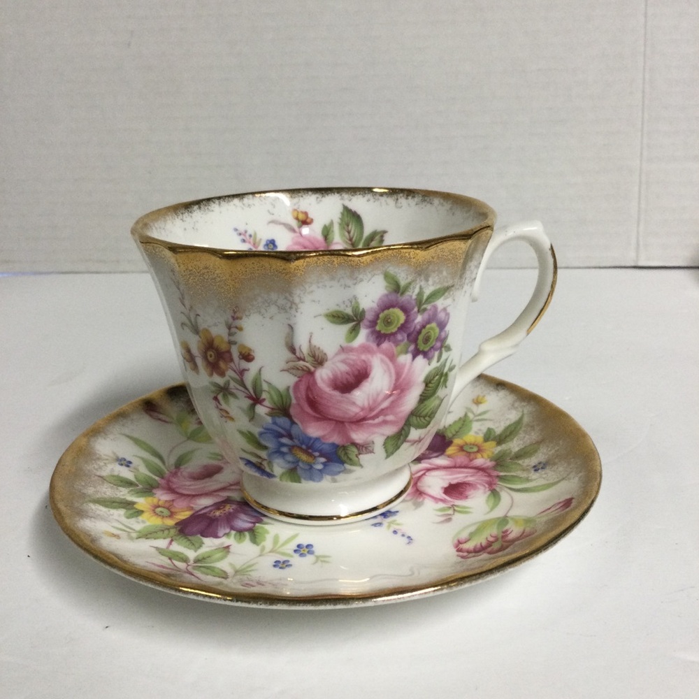Royal Winchester Vintage Pink Floral Teacup & Saucer with Gold Trim Bone China